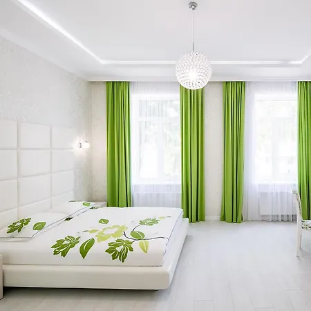 Crystal Apartments Lviv Exterior photo